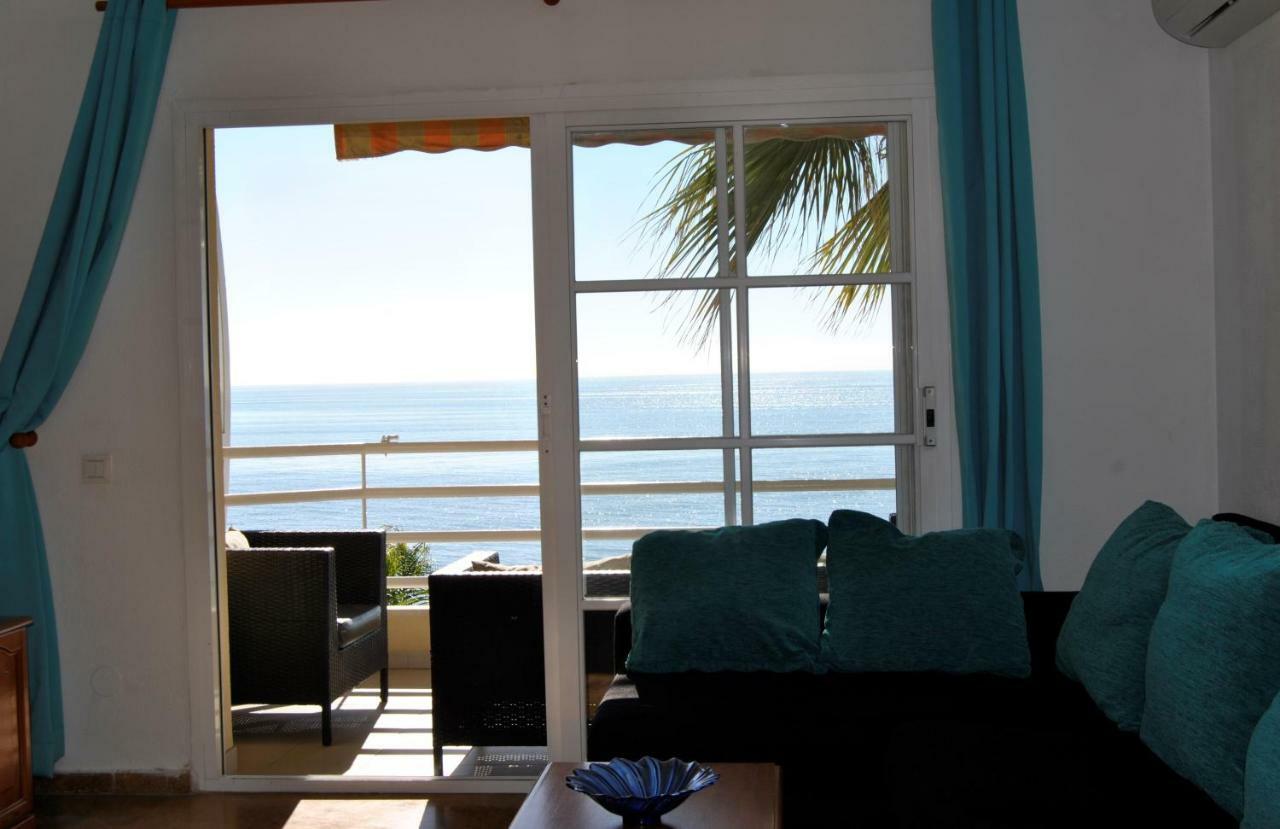 Apartamento Frente Al Mar,Primera Linea Rincón de la Victoria Eksteriør billede