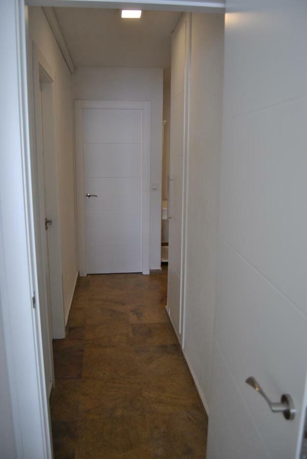 Apartamento Frente Al Mar,Primera Linea Rincón de la Victoria Eksteriør billede