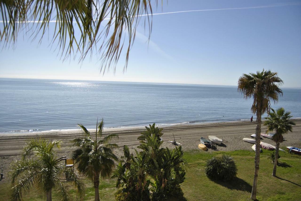 Apartamento Frente Al Mar,Primera Linea Rincón de la Victoria Eksteriør billede